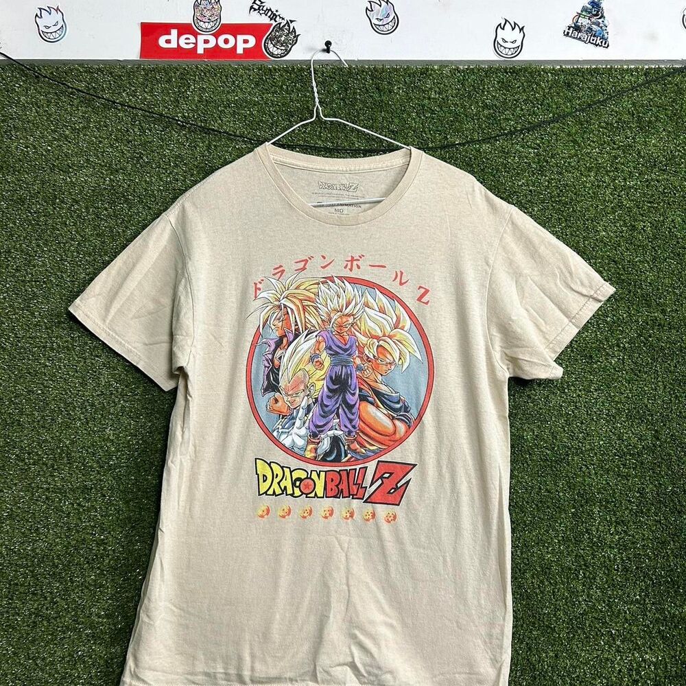 Unbranded Men's Cream and Tan T-shirt
